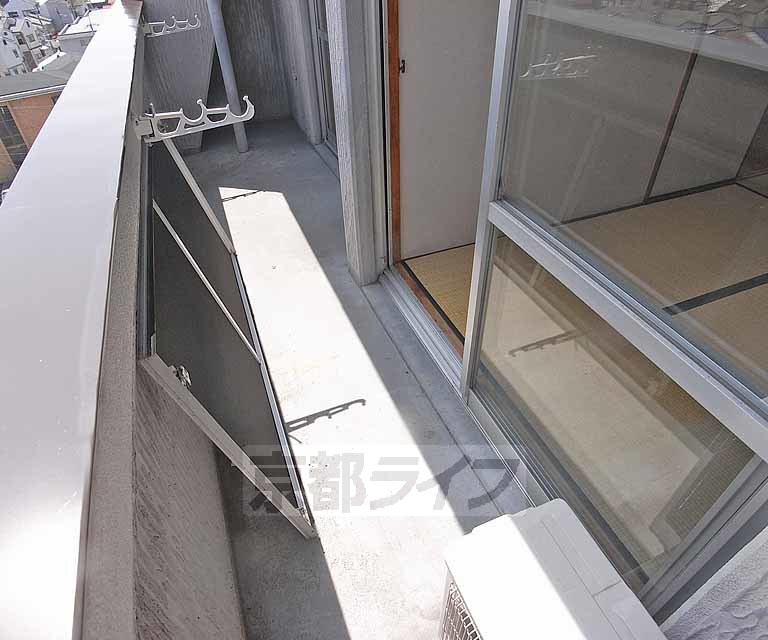 バルコニー　明るいバルコニーです。