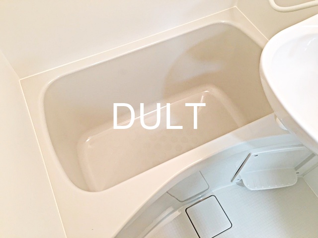 バス・シャワールーム　バスルームです。