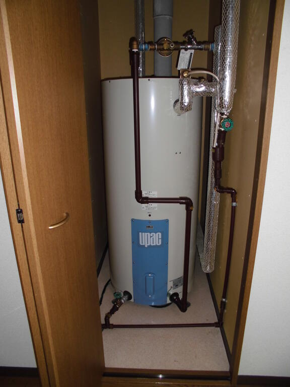 その他設備　温水器