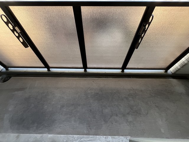 バルコニー　外からの目が気にならないバルコニーで洗濯物が干せます