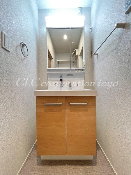 洗面設備　同仕様参考写真