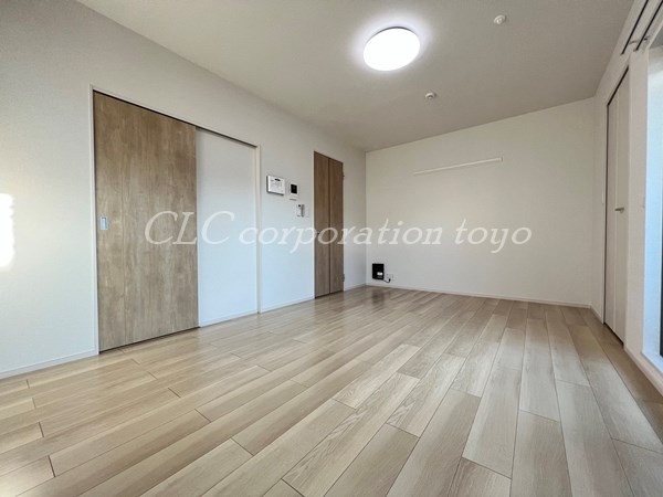 居室・リビング　同仕様参考写真