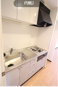 キッチン　（別タイプ参考写真）コンフォリア大山　板橋区大山町4