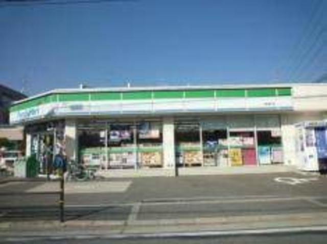 コンビニ　ファミリーマート八尾郡川店（コンビニ）まで649m