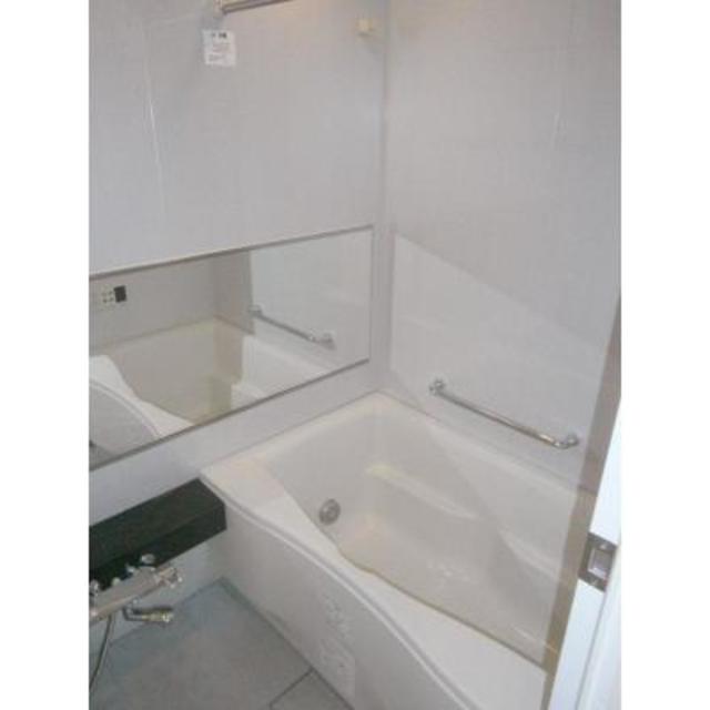 バス・シャワールーム　※写真は同タイプ住戸です。