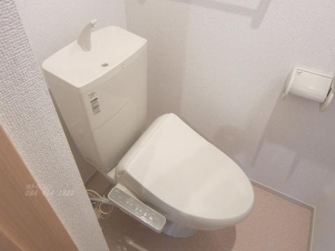 トイレ　シャワー付トイレ