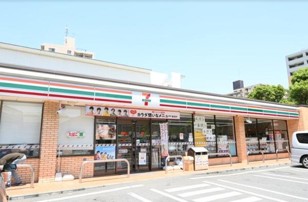 コンビニ　セブンイレブン横浜生麦4丁目店（コンビニ）まで157m