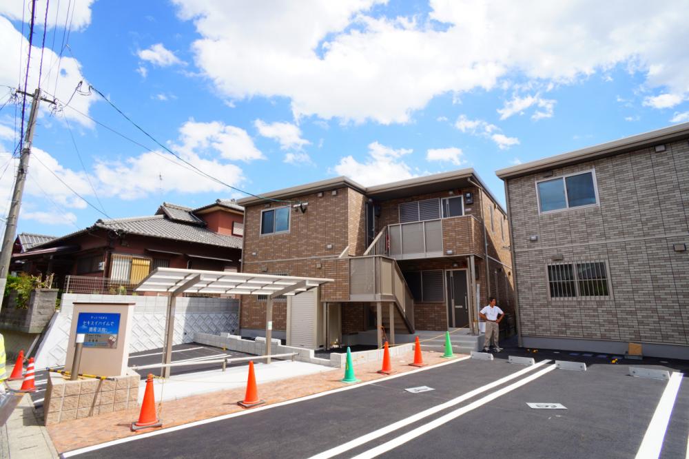 建物外観　写真は新築時です  現況優先です