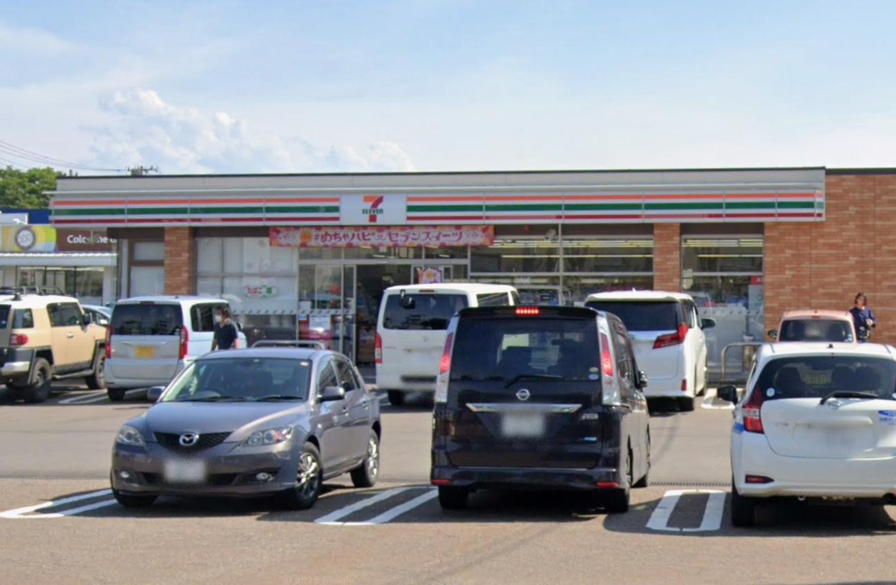 コンビニ　セブンイレブン 三条西裏館店（コンビニ）まで614m