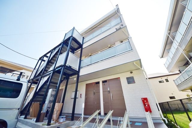 建物外観　★人気のリブリシリーズ★新築物件です！★