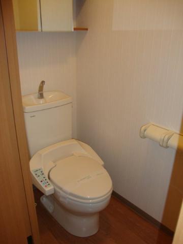 トイレ　トイレもきれいです