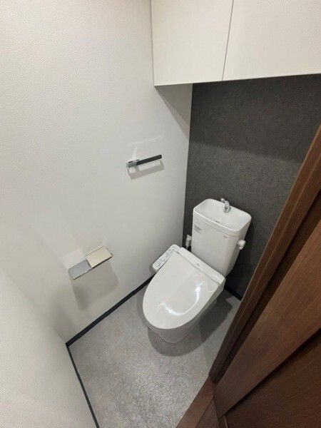 The Shinagawa East Residenceのトイレ写真