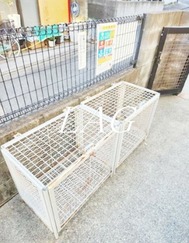 その他共有部分　敷地内ごみ置き場です。