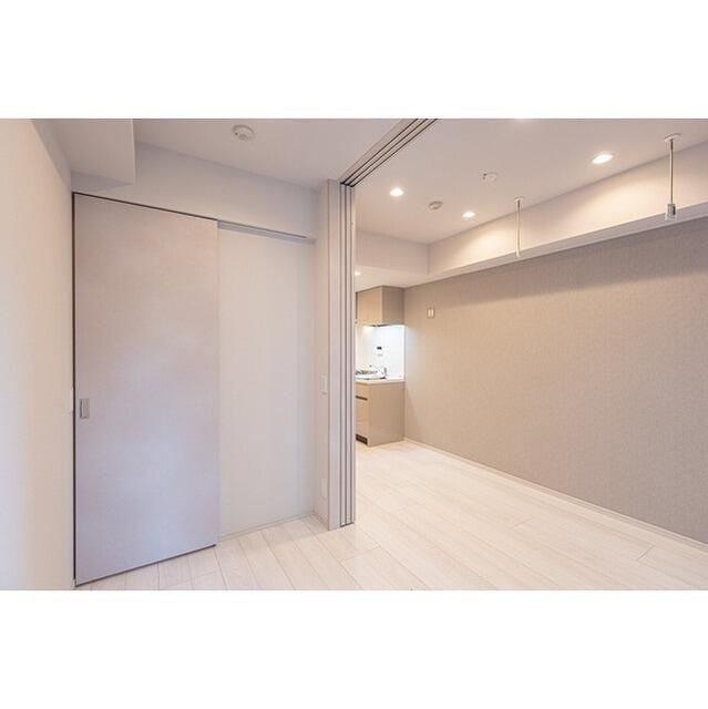 その他部屋・スペース　広くて明るい寝室