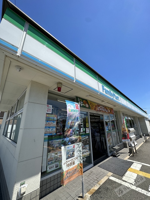 コンビニ　ファミリーマート勝山南一丁目店（コンビニ）まで497m