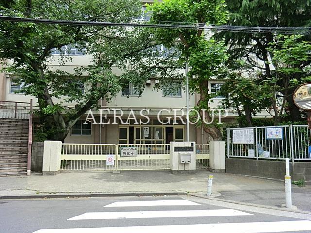 小学校　川崎市立玉川小学校（小学校）まで323m