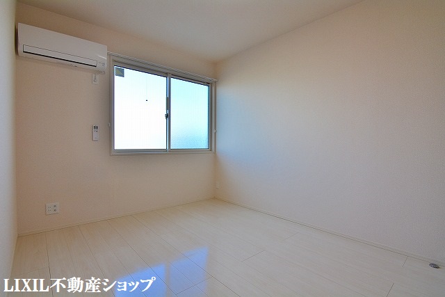 その他　６帖の洋室です。