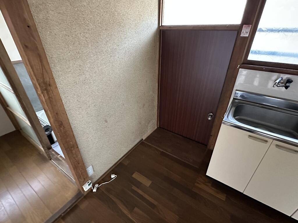 その他　冷蔵庫置き場新設