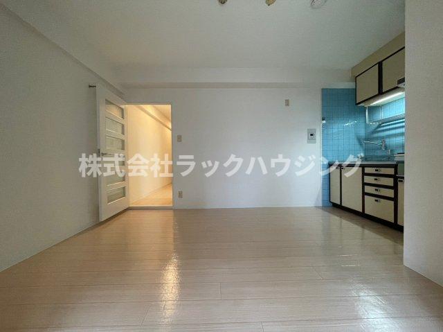居室・リビング　【お部屋探しはラックハウジングにお問合せ下さいませ】
