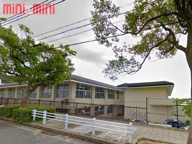 小学校　神戸市立高倉台小学校（小学校）まで600m