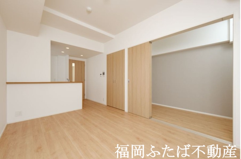 ネストピア博多Side Terraceの居間写真