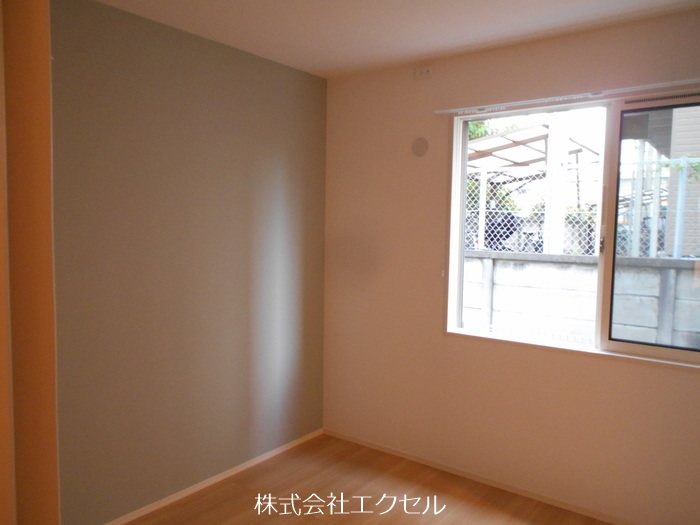 その他部屋・スペース　フローリングの室内です。