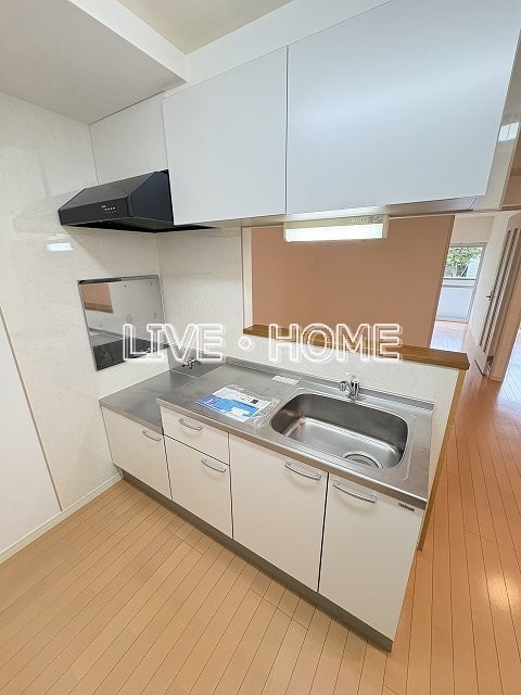 都営大江戸線 落合南長崎駅 徒歩1分 6階建 築51年のキッチン写真