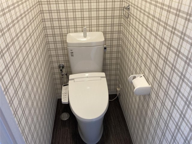 トイレ　アビタシオン九条　トイレ