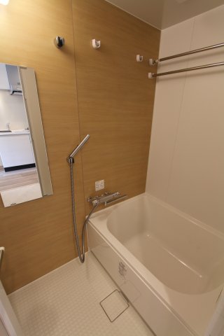 バス・シャワールーム　同タイプ別部屋写真