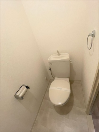 トイレ　※別部屋の写真です