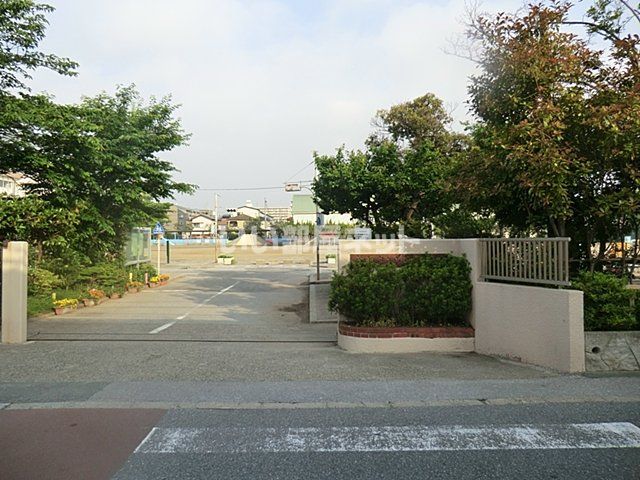 小学校　船橋市立小栗原小学校（小学校）まで648m