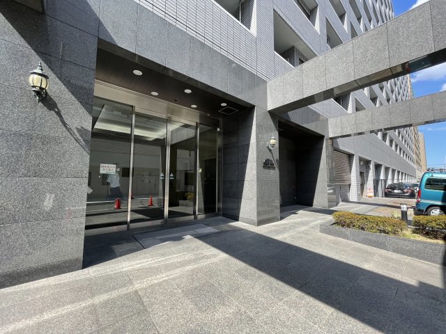 エントランス　詳細は、RISUMO江坂本店→06-6155-7137まで♪