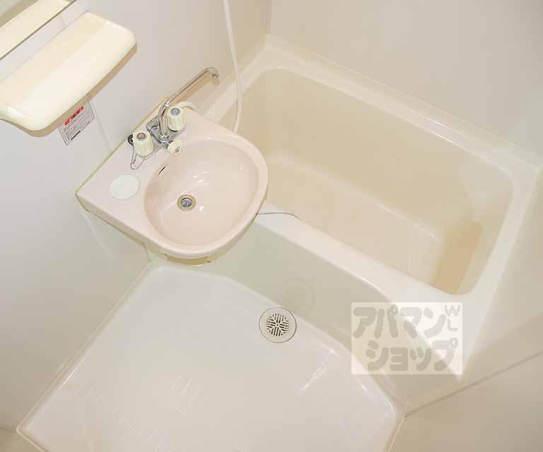 メゾンベローナの風呂写真