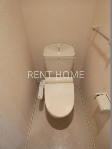 近鉄奈良線 河内花園駅 徒歩3分 2階建 築15年のトイレ写真