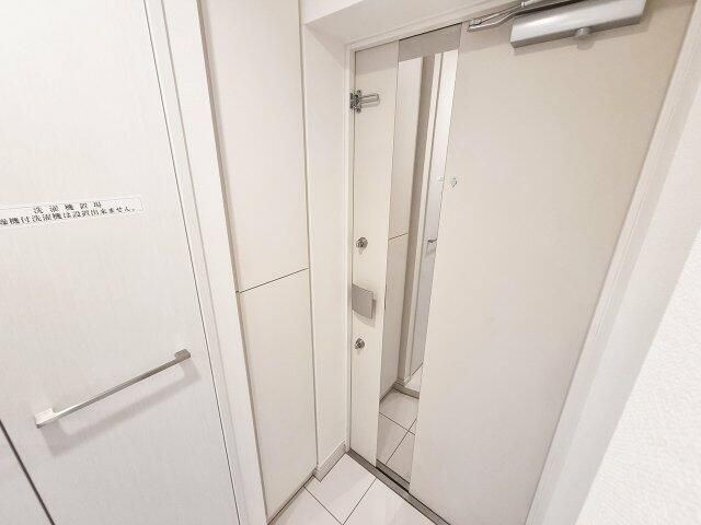 玄関　収納もある玄関です