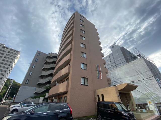 建物外観　札幌市中央区北５条西「フォーシーズンズ植物園」