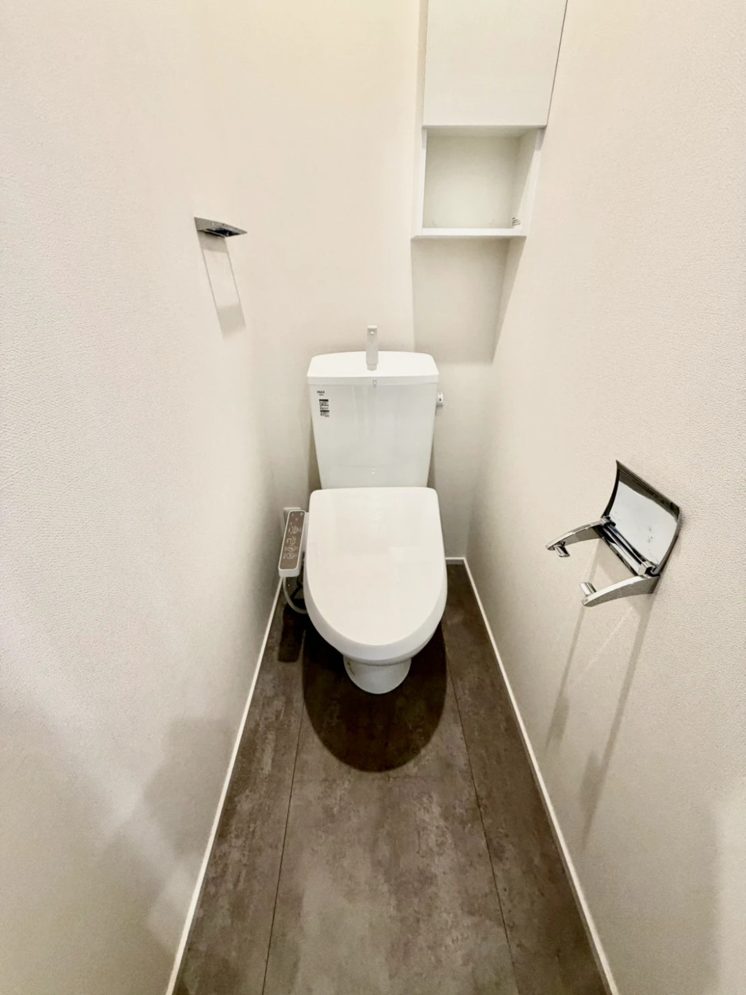 紅梅町戸建のトイレ写真