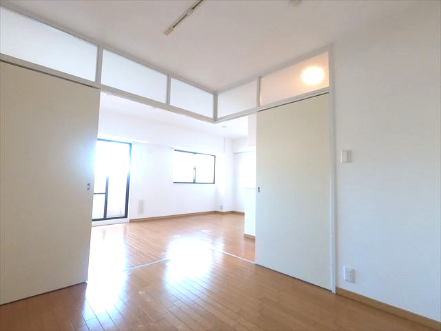 その他部屋・スペース　仕切りを広げれば広く使えますよ