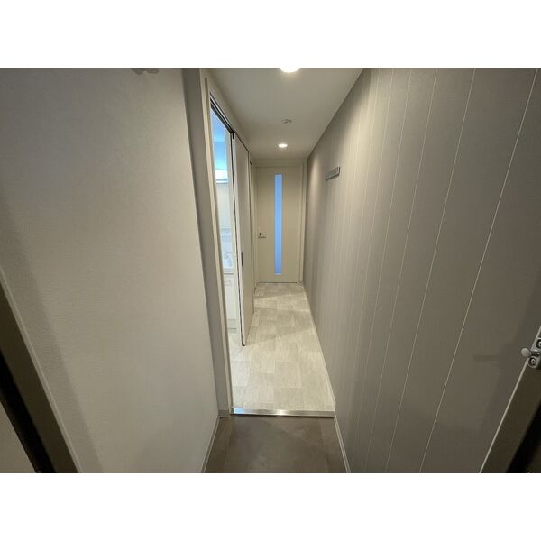 玄関　広々とした玄関です！