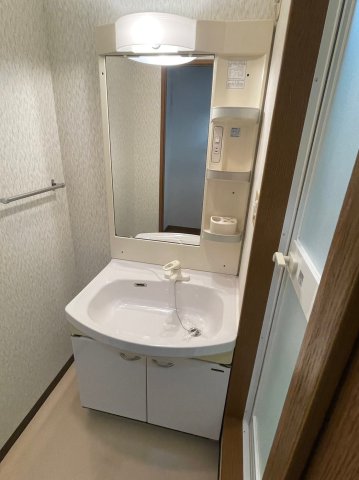 洗面設備　忙しい朝には欠かせない洗面所です