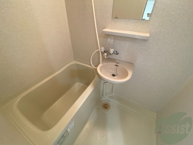 バス・シャワールーム　疲れた日はこちらのお風呂でリラックスですね～