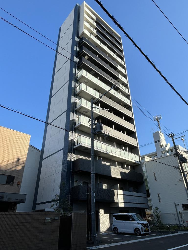 大阪市東成区東中本のマンションの建物外観