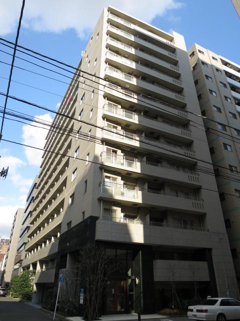 中央区日本橋富沢町のマンションの建物外観