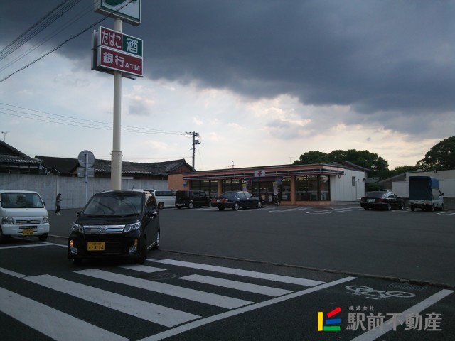 コンビニ　セブンイレブン八女公園通り店（コンビニ）まで500m