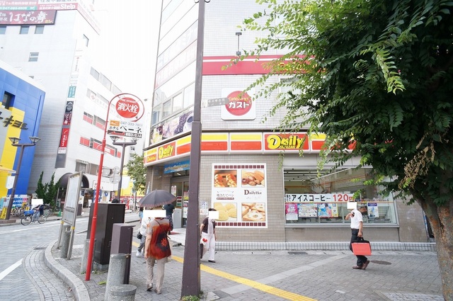 【市川市八幡のアパートのコンビニ】