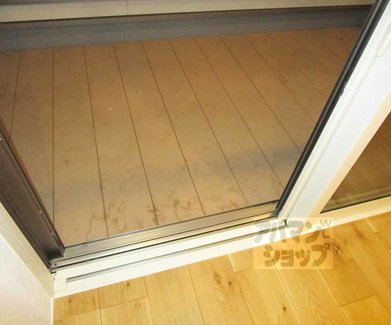 バルコニー　室内の写真です。