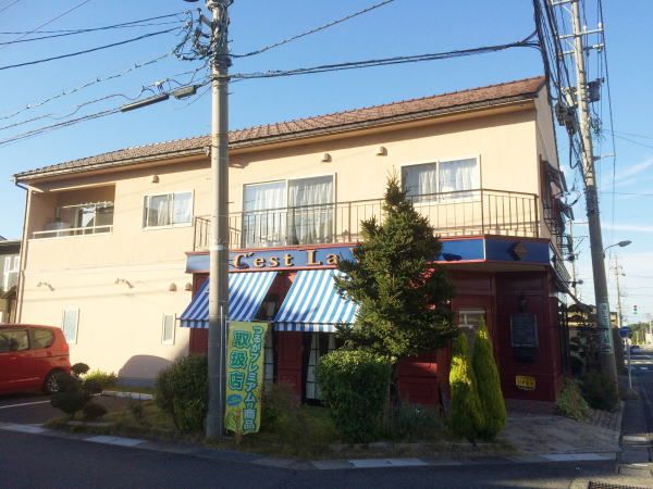 【敦賀市山泉のアパートの飲食店】