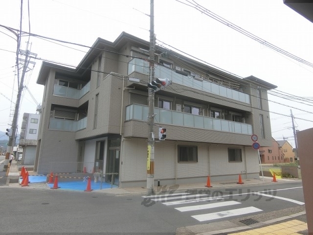 京都市北区上賀茂薮田町のマンションの建物外観