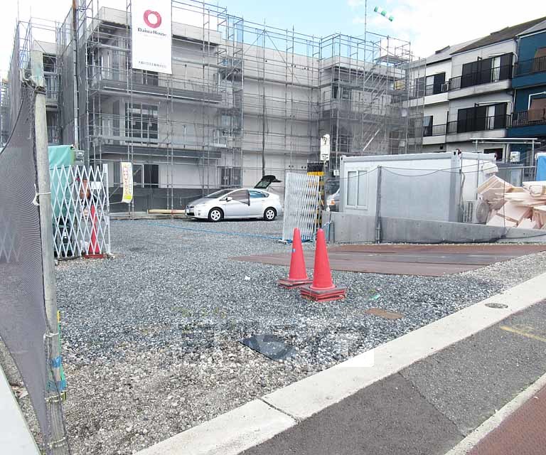 【枚方市津田元町のアパートのエントランス】