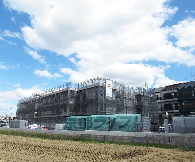 枚方市津田元町のアパートの建物外観